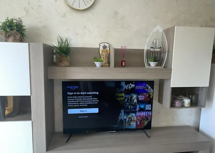 Spacious 1 Bedroom With Pool & Ocean View, Marina Palace Costa Adeje