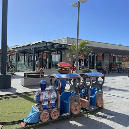 Spacious 1 Bedroom With Pool & Ocean View, Marina Palace Appartement Costa Adeje (Tenerife)