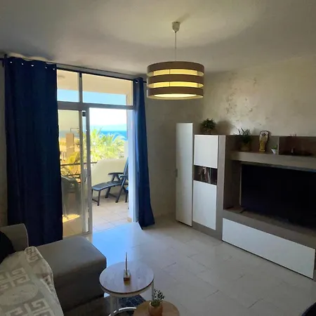 Spacious 1 Bedroom With Pool & Ocean View, Marina Palace * أذيخي