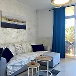 Spacious 1 Bedroom With Pool & Ocean View, Marina Palace Appartamento Costa Adeje (Tenerife)