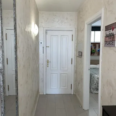 Spacious 1 Bedroom With Pool & Ocean View, Marina Palace Appartamento Costa Adeje (Tenerife)